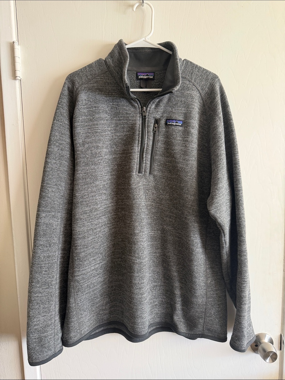 Patagonia Men’s Gray Zip-Up Fleece Pullover